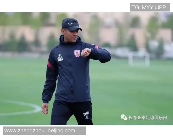 成都网球队中路突破战术解析与实战应用探讨